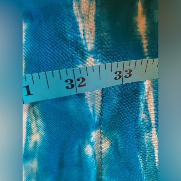 Mala Handworks like new one size rayon batik caftan - Picture 9 of 11